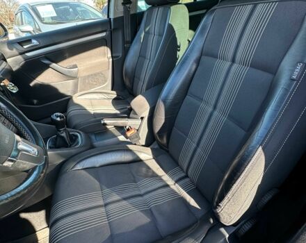 Черный Фольксваген Гольф, объемом двигателя 1.6 л и пробегом 270 тыс. км за 8350 $, фото 9 на Automoto.ua