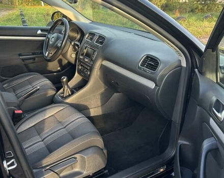 Черный Фольксваген Гольф, объемом двигателя 1.6 л и пробегом 237 тыс. км за 8150 $, фото 10 на Automoto.ua