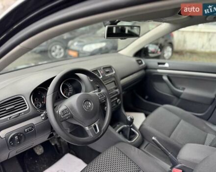 Черный Фольксваген Гольф, объемом двигателя 1.6 л и пробегом 207 тыс. км за 9300 $, фото 11 на Automoto.ua