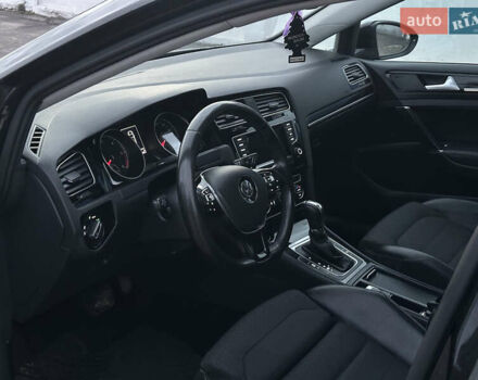 Черный Фольксваген Гольф, объемом двигателя 0 л и пробегом 245 тыс. км за 13200 $, фото 9 на Automoto.ua