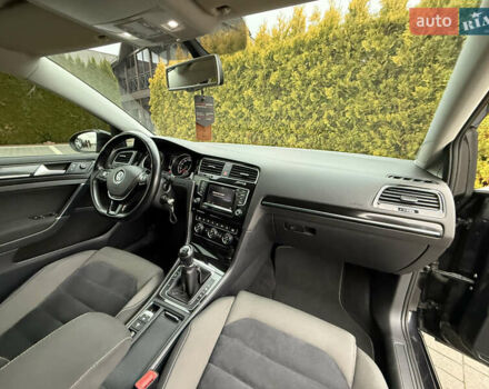 Черный Фольксваген Гольф, объемом двигателя 2 л и пробегом 245 тыс. км за 11700 $, фото 28 на Automoto.ua