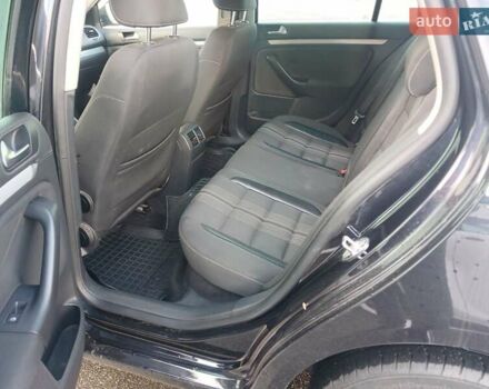 Черный Фольксваген Гольф, объемом двигателя 1.6 л и пробегом 266 тыс. км за 8600 $, фото 22 на Automoto.ua