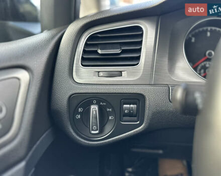 Черный Фольксваген Гольф, объемом двигателя 1.6 л и пробегом 189 тыс. км за 11500 $, фото 38 на Automoto.ua