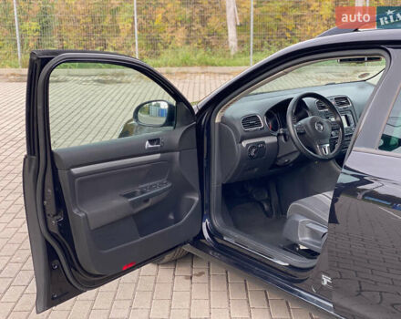 Черный Фольксваген Гольф, объемом двигателя 1.97 л и пробегом 233 тыс. км за 10190 $, фото 20 на Automoto.ua