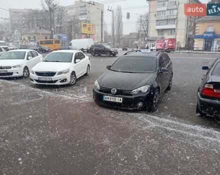 Черный Фольксваген Гольф, объемом двигателя 1.6 л и пробегом 356 тыс. км за 10500 $, фото 4 на Automoto.ua