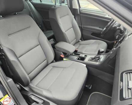 Черный Фольксваген Гольф, объемом двигателя 1.4 л и пробегом 241 тыс. км за 10500 $, фото 19 на Automoto.ua