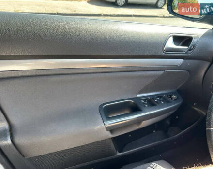 Чорний Фольксваген Гольф, об'ємом двигуна 1.6 л та пробігом 325 тис. км за 8000 $, фото 3 на Automoto.ua