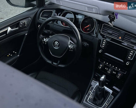 Черный Фольксваген Гольф, объемом двигателя 0 л и пробегом 245 тыс. км за 13200 $, фото 22 на Automoto.ua