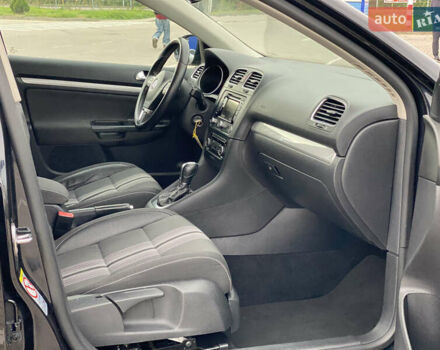 Черный Фольксваген Гольф, объемом двигателя 1.97 л и пробегом 233 тыс. км за 10190 $, фото 39 на Automoto.ua