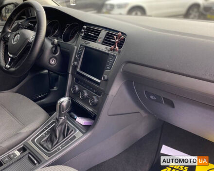 Черный Фольксваген Гольф, объемом двигателя 1.6 л и пробегом 290 тыс. км за 13199 $, фото 19 на Automoto.ua