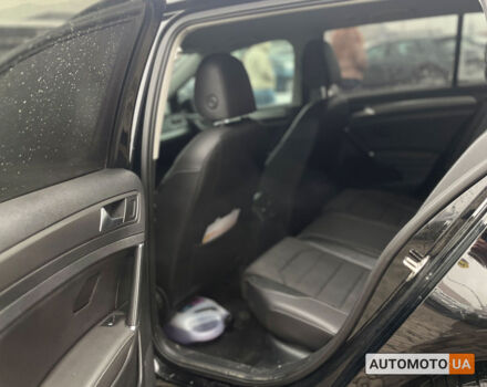 Черный Фольксваген Гольф, объемом двигателя 1.6 л и пробегом 246 тыс. км за 10300 $, фото 22 на Automoto.ua