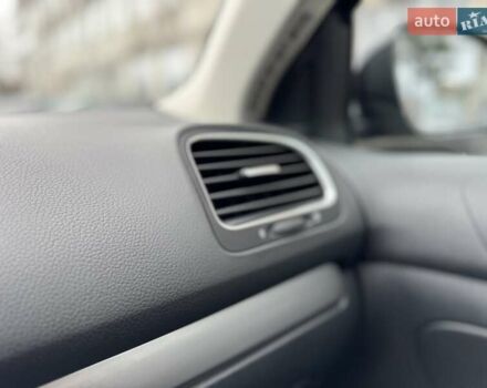 Черный Фольксваген Гольф, объемом двигателя 1.6 л и пробегом 207 тыс. км за 9300 $, фото 18 на Automoto.ua