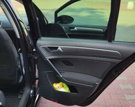 Черный Фольксваген Гольф, объемом двигателя 1.6 л и пробегом 335 тыс. км за 9963 $, фото 3 на Automoto.ua