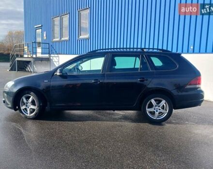 Черный Фольксваген Гольф, объемом двигателя 1.6 л и пробегом 266 тыс. км за 8600 $, фото 7 на Automoto.ua