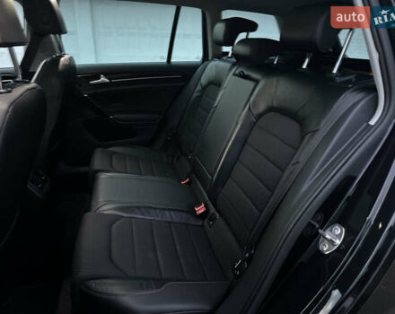 Черный Фольксваген Гольф, объемом двигателя 0 л и пробегом 245 тыс. км за 13200 $, фото 16 на Automoto.ua