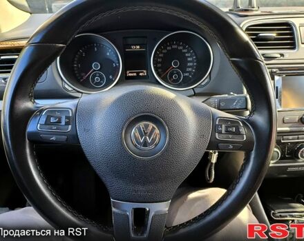 Черный Фольксваген Гольф, объемом двигателя 1.6 л и пробегом 241 тыс. км за 8000 $, фото 1 на Automoto.ua