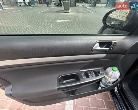 Чорний Фольксваген Гольф, об'ємом двигуна 1.6 л та пробігом 320 тис. км за 8200 $, фото 27 на Automoto.ua