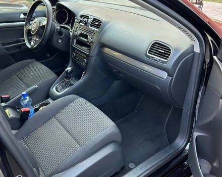 Чорний Фольксваген Гольф, об'ємом двигуна 1.6 л та пробігом 325 тис. км за 8000 $, фото 5 на Automoto.ua