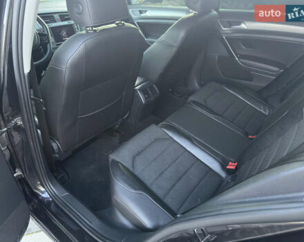 Черный Фольксваген Гольф, объемом двигателя 1.97 л и пробегом 321 тыс. км за 9900 $, фото 25 на Automoto.ua