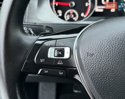 Черный Фольксваген Гольф, объемом двигателя 2 л и пробегом 249 тыс. км за 11950 $, фото 83 на Automoto.ua