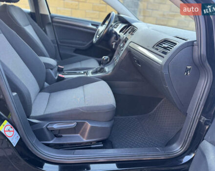 Черный Фольксваген Гольф, объемом двигателя 1.6 л и пробегом 218 тыс. км за 10900 $, фото 37 на Automoto.ua