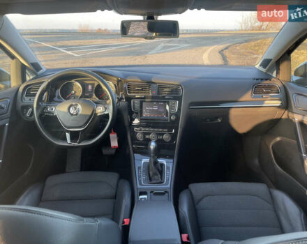 Фольксваген Гольф 2014 в Буске на Automoto.ua Черный Фольксваген Гольф, объемом двигателя 1.2 л и пробегом 253 тыс. км за 10000 $, фото 9 на Automoto.ua