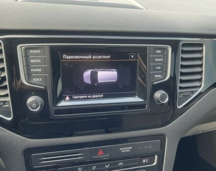 Чорний Фольксваген Гольф, об'ємом двигуна 2 л та пробігом 143 тис. км за 13900 $, фото 7 на Automoto.ua