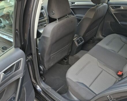 Чорний Фольксваген Гольф, об'ємом двигуна 1.6 л та пробігом 271 тис. км за 9999 $, фото 6 на Automoto.ua