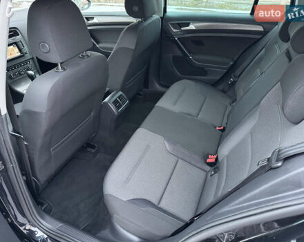 Черный Фольксваген Гольф, объемом двигателя 2 л и пробегом 249 тыс. км за 11950 $, фото 91 на Automoto.ua