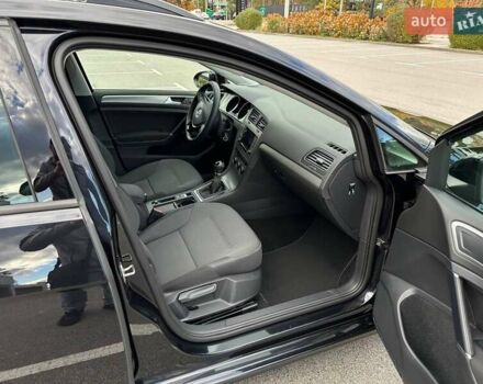 Черный Фольксваген Гольф, объемом двигателя 1.6 л и пробегом 240 тыс. км за 10800 $, фото 19 на Automoto.ua