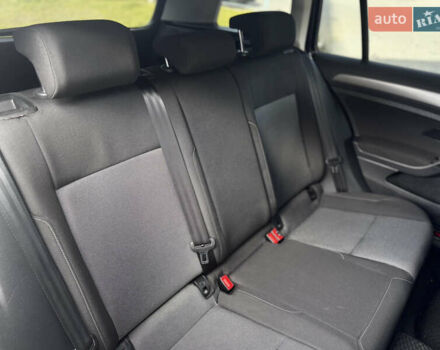 Чорний Фольксваген Гольф, об'ємом двигуна 1.6 л та пробігом 320 тис. км за 9500 $, фото 38 на Automoto.ua