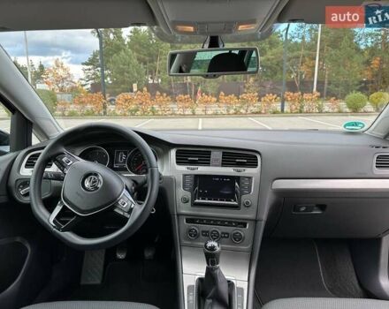 Черный Фольксваген Гольф, объемом двигателя 1.6 л и пробегом 240 тыс. км за 10800 $, фото 21 на Automoto.ua