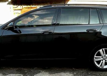 Черный Фольксваген Гольф, объемом двигателя 1.6 л и пробегом 241 тыс. км за 10299 $, фото 4 на Automoto.ua