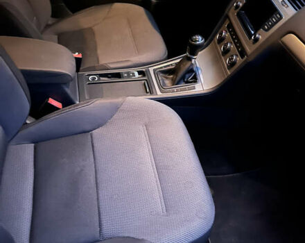 Черный Фольксваген Гольф, объемом двигателя 1.6 л и пробегом 210 тыс. км за 9750 $, фото 7 на Automoto.ua