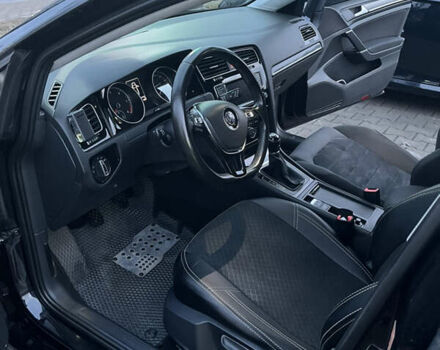 Чорний Фольксваген Гольф, об'ємом двигуна 1.97 л та пробігом 326 тис. км за 10700 $, фото 1 на Automoto.ua