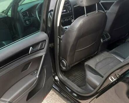 Черный Фольксваген Гольф, объемом двигателя 1.6 л и пробегом 400 тыс. км за 9500 $, фото 13 на Automoto.ua