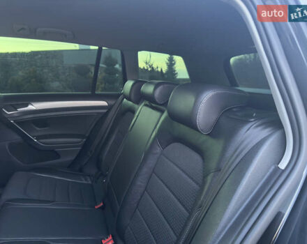 Черный Фольксваген Гольф, объемом двигателя 1.97 л и пробегом 321 тыс. км за 9900 $, фото 26 на Automoto.ua