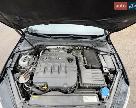 Черный Фольксваген Гольф, объемом двигателя 1.97 л и пробегом 260 тыс. км за 10999 $, фото 14 на Automoto.ua