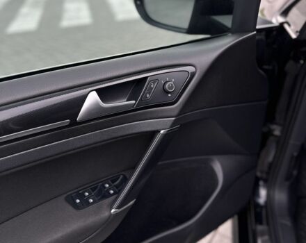 Черный Фольксваген Гольф, объемом двигателя 2 л и пробегом 313 тыс. км за 9450 $, фото 14 на Automoto.ua