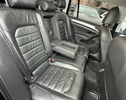 Черный Фольксваген Гольф, объемом двигателя 1.4 л и пробегом 261 тыс. км за 10500 $, фото 5 на Automoto.ua