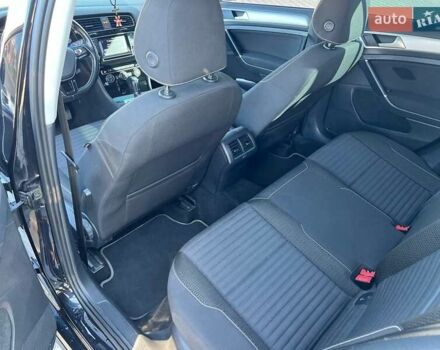 Черный Фольксваген Гольф, объемом двигателя 1.6 л и пробегом 229 тыс. км за 11199 $, фото 18 на Automoto.ua