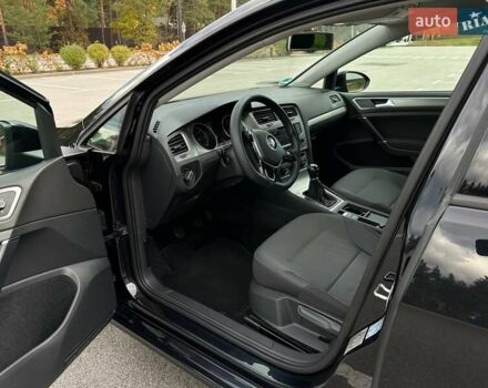 Черный Фольксваген Гольф, объемом двигателя 1.6 л и пробегом 240 тыс. км за 10800 $, фото 13 на Automoto.ua