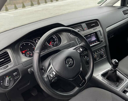 Чорний Фольксваген Гольф, об'ємом двигуна 1.6 л та пробігом 263 тис. км за 10600 $, фото 12 на Automoto.ua