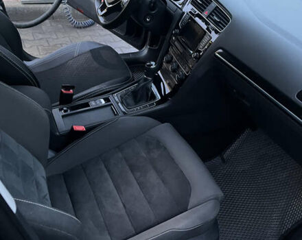 Чорний Фольксваген Гольф, об'ємом двигуна 1.97 л та пробігом 326 тис. км за 10700 $, фото 5 на Automoto.ua