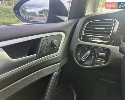 Черный Фольксваген Гольф, объемом двигателя 1.6 л и пробегом 229 тыс. км за 11199 $, фото 27 на Automoto.ua