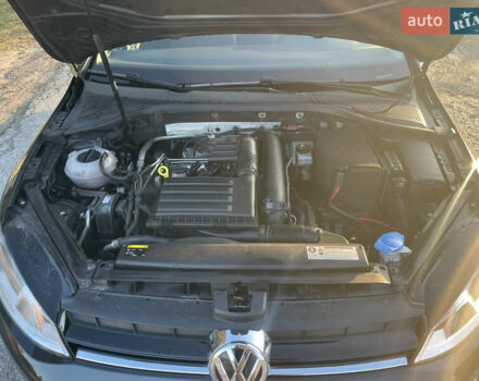 Фольксваген Гольф 2014 в Буске на Automoto.ua Черный Фольксваген Гольф, объемом двигателя 1.2 л и пробегом 253 тыс. км за 10000 $, фото 39 на Automoto.ua