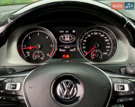 Черный Фольксваген Гольф, объемом двигателя 1.6 л и пробегом 272 тыс. км за 10700 $, фото 19 на Automoto.ua