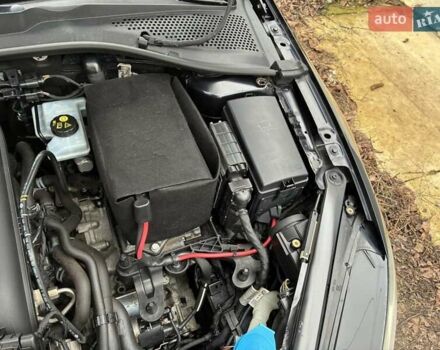 Черный Фольксваген Гольф, объемом двигателя 1.4 л и пробегом 245 тыс. км за 10800 $, фото 12 на Automoto.ua