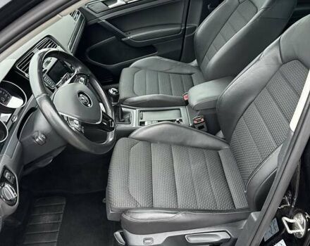 Черный Фольксваген Гольф, объемом двигателя 1.97 л и пробегом 272 тыс. км за 11750 $, фото 14 на Automoto.ua