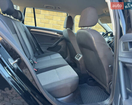 Черный Фольксваген Гольф, объемом двигателя 1.6 л и пробегом 218 тыс. км за 10900 $, фото 34 на Automoto.ua